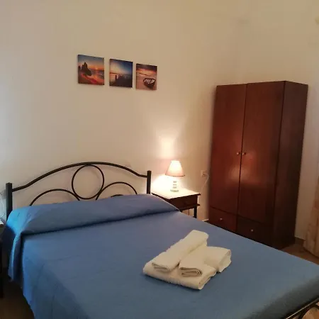 Anestis Apartament *
