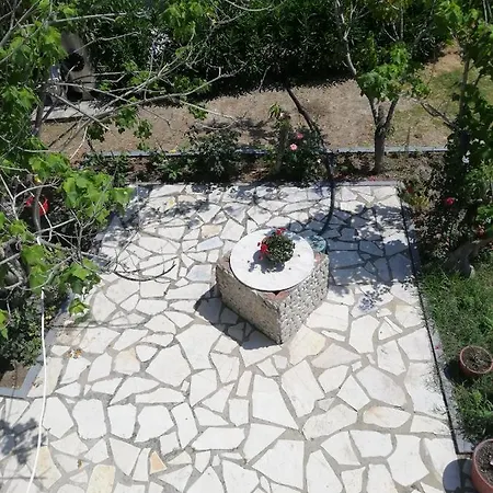 Anestis דירה